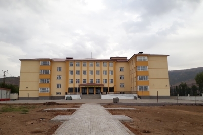 Güroymak Selahaddin Eyyubi Anadolu İmam Hatip Lisesi Fotoğrafları 1